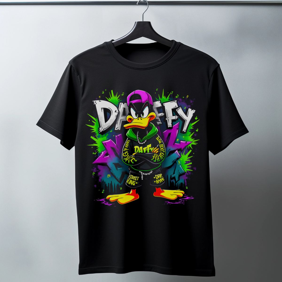 vlmr-dtf-1_995d0783-ff47-4f6b-9fe3-ef1ac674449a-31x5uz4u.jpg Daffy Duck Graffiti Baskılı Unisex Siyah Tişört - 24/1 Penye Pamuklu - Görsel 1