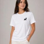 Kadın Minimal Geyik Logolu Tişört Bisiklet Yaka Kısa kol Yazlık T-Shirt - Beyaz