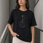 Kadın Minimal Gitar Baskılı Tişört T-Shirt Yazlık Kısa Kol Bisiklet Yaka T-Shirt - Siyah