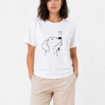 Kadın Köpek Figürlü Minimal Baskılı Tişört Kısa Kol Yazlık T-Shirt - Beyaz