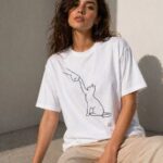 Kadın Minimal Kedi Çizim Baskılı Tişört Kısa Kol Yazlık T-Shirt - Beyaz