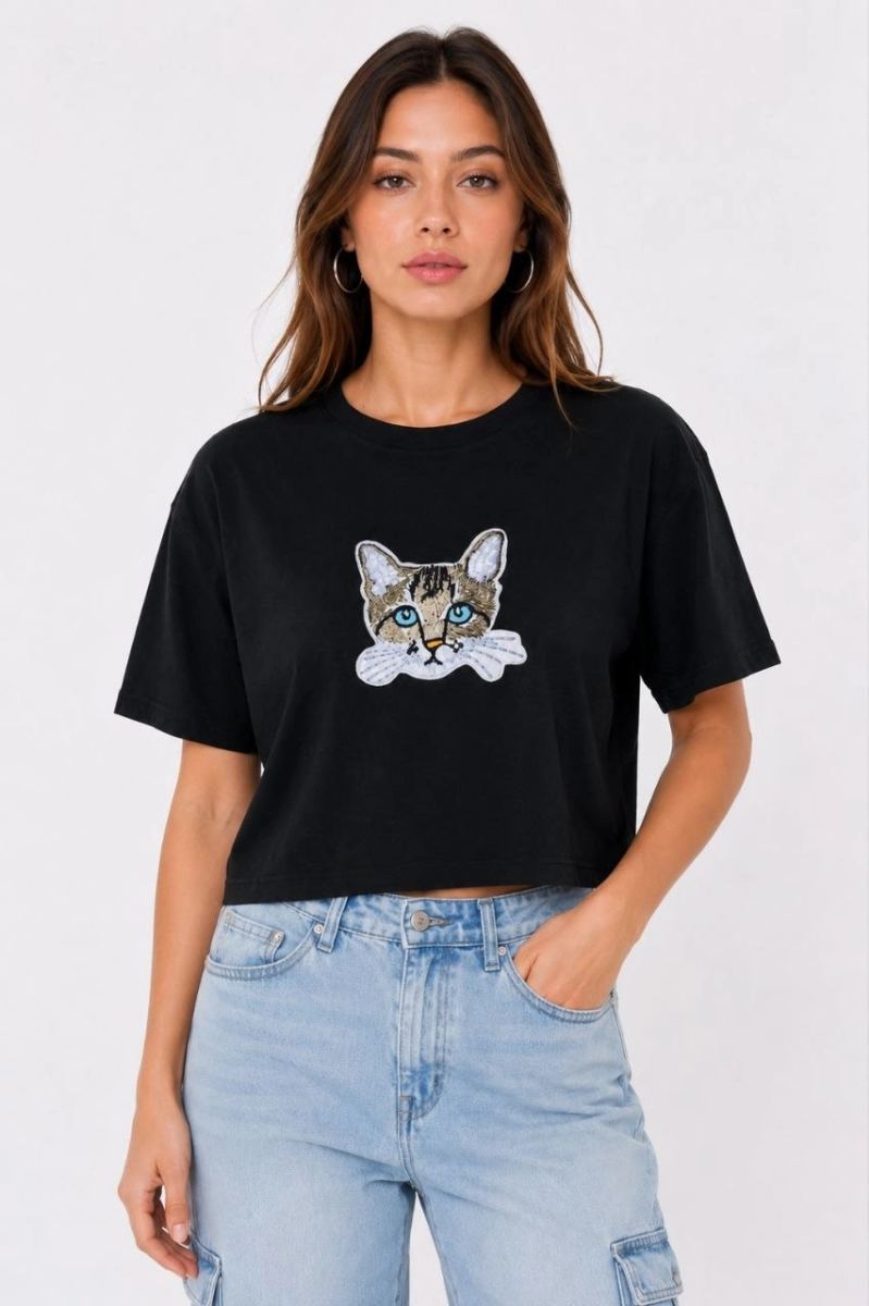 vlmrtr-10844_kadin-kedi-baskili-oversize-crop-tisort-salas-basic-yarim-kol-t-shirt-siyah-97555267-sw852sh1280-2kiarwr4.jpg Kadın Kedi Baskılı Oversize Crop Tişört Salaş Basic Yarım Kol T-shirt - Siyah - Görsel 1