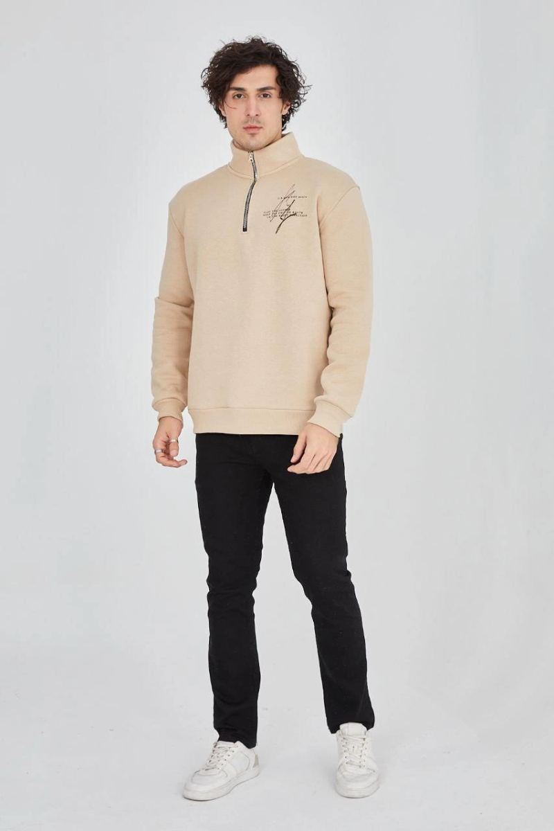 vlmrtr-2476_erkek-yarim-fermuarli-baskili-sweat-bej-129480790-sw853sh1280-123fv512.jpg Yarım Fermuarlı Baskılı 3 iplik pamuklu sweatshirt - Bej - Görsel 1