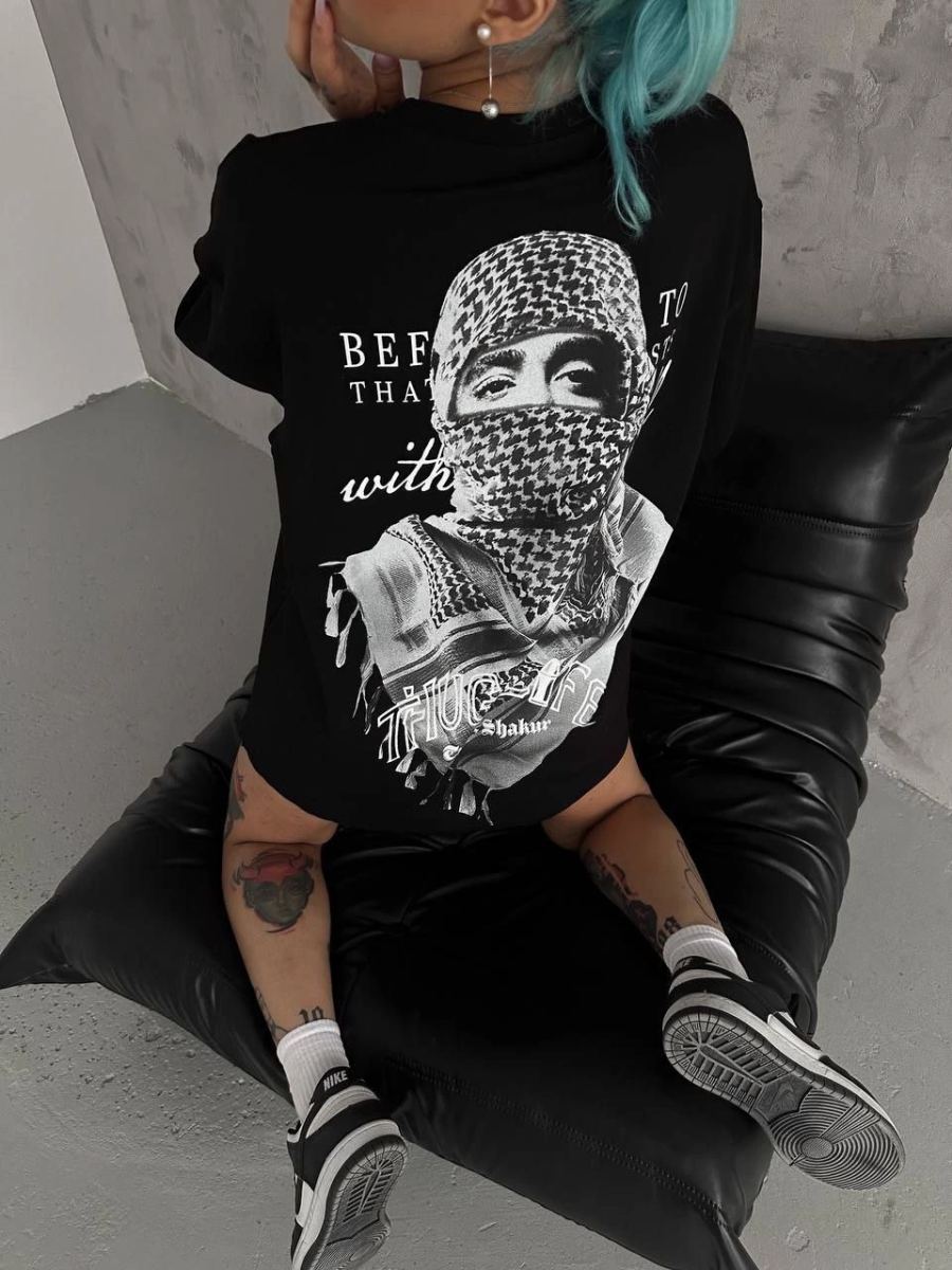 vlmrtr-4644_unisex-baskili-oversize-t-shirt-siyah-51359249-sw960sh1280-3rip40v2.jpg Kadın Kısa Kol Tişört Bisiklet Yaka Filistin Poşülü Baskılı T-Shirt - Siyah - Görsel 1