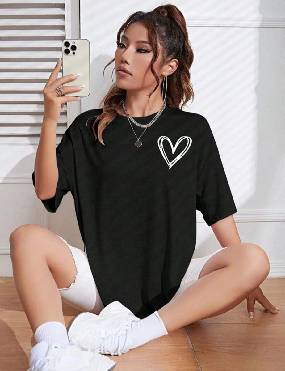 vlmrtr-4846_kadin-bisiklet-yaka-baskili-oversize-t-shirt-siyah-27151998-sw984sh1280-2hfq6orp.jpg Kadın Tişört Bisiklet Yaka Baskılı Oversize T-Shirt - Siyah - Görsel 1