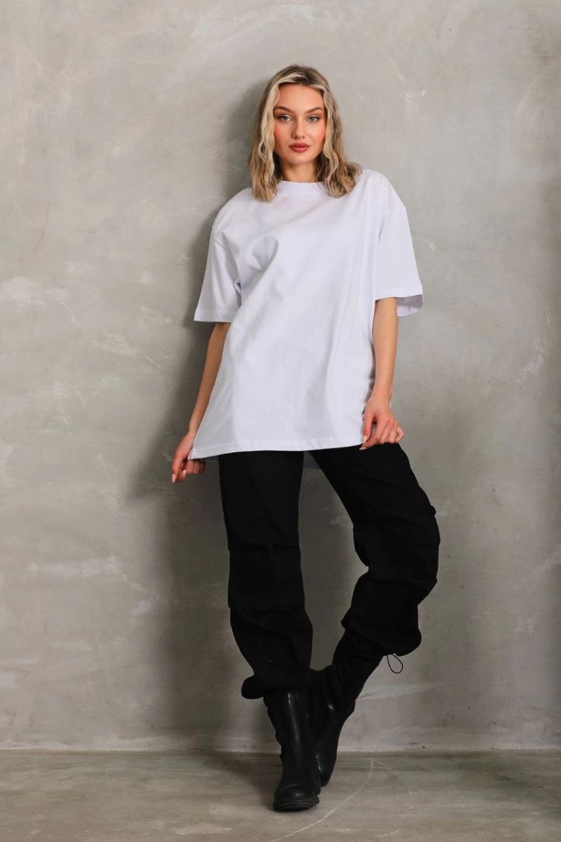 vlmrtr-5167_unisex-bisiklet-yaka-20-1-duz-oversize-t-shirt-beyaz-11130510-sw853sh1280-d7nna385.jpg Kadın Düz Kısa kol Penye T-shirt - Beyaz - Görsel 1