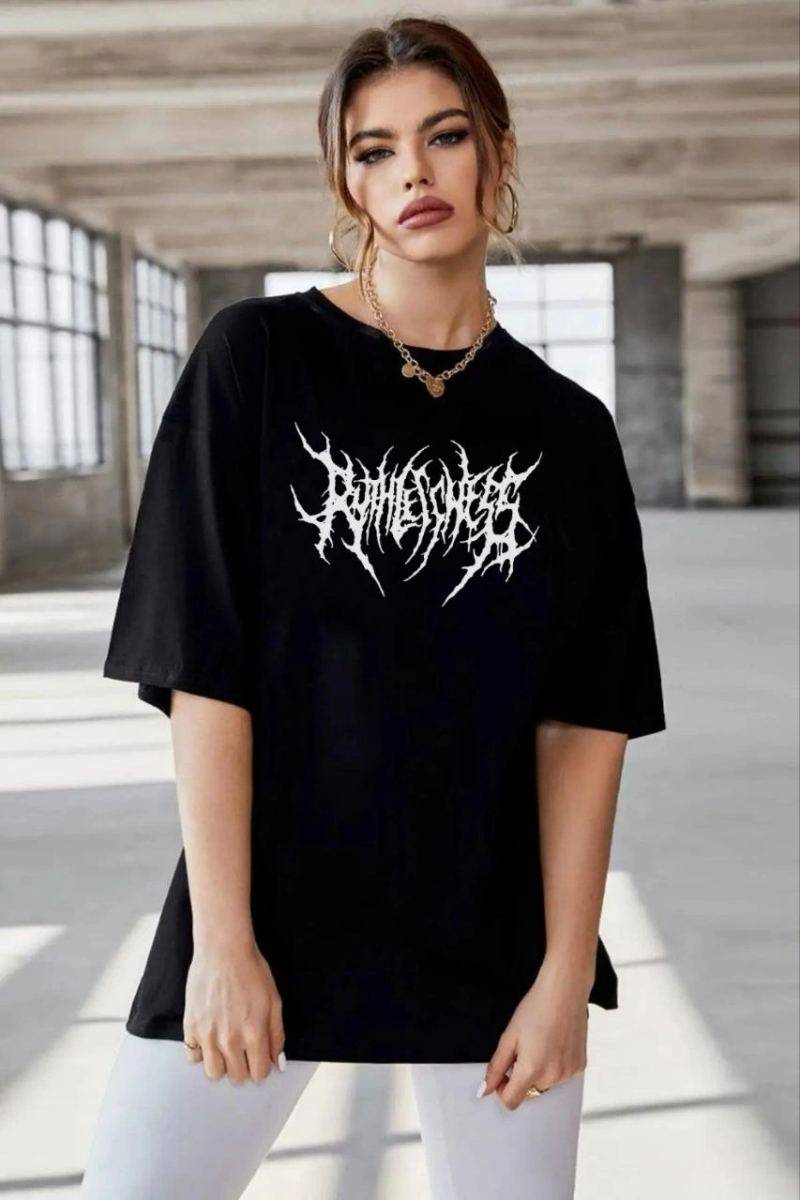 vlmrtr-5484_unisex-bisiklet-yaka-baskili-oversize-t-shirt-siyah-80527485-sw853sh1280-1u436zxo.jpg Baskılı T-Shirt Bisiklet Yaka Oversize T-Shirt - Siyah - Görsel 1