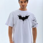 Bisiklet yaka tişort Ön ve Kol YARASA Baskılı T-shirt - Beyaz