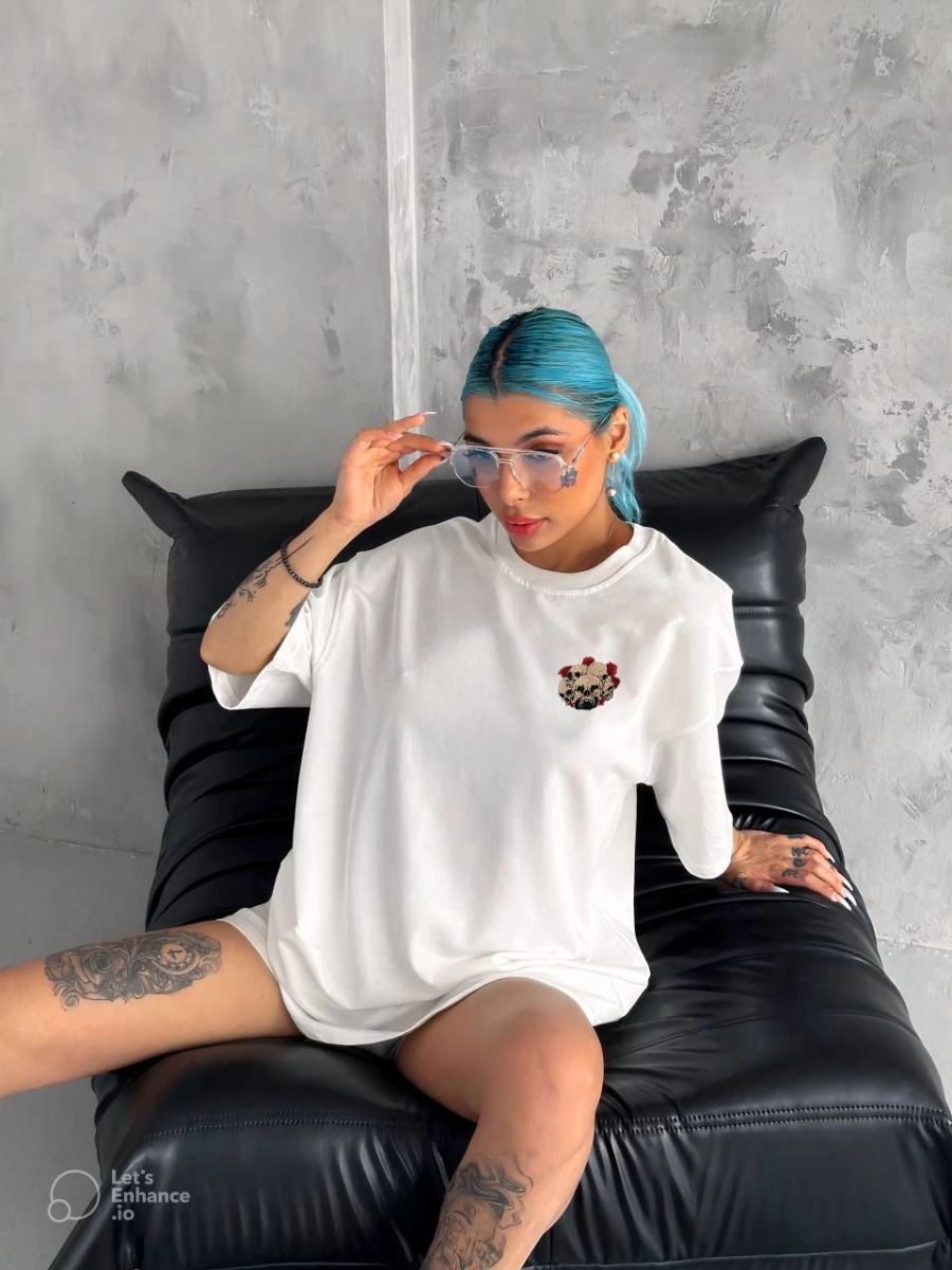 vlmrtr-5523_unisex-bisiklet-yaka-baskili-oversize-t-shirt-beyaz-58114223-sw960sh1280-33s1sa2q.jpg Kadın Kısa Kol Yazlık Tişört Bisiklet Yaka Kuru Kafa Baskılı T-Shirt - Beyaz - Görsel 1