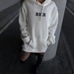Kadın Kapüşonlu Kanguru Cepli Sweatshirt 3 İplik Pamuklu Baskılı Hoodie - Beyaz