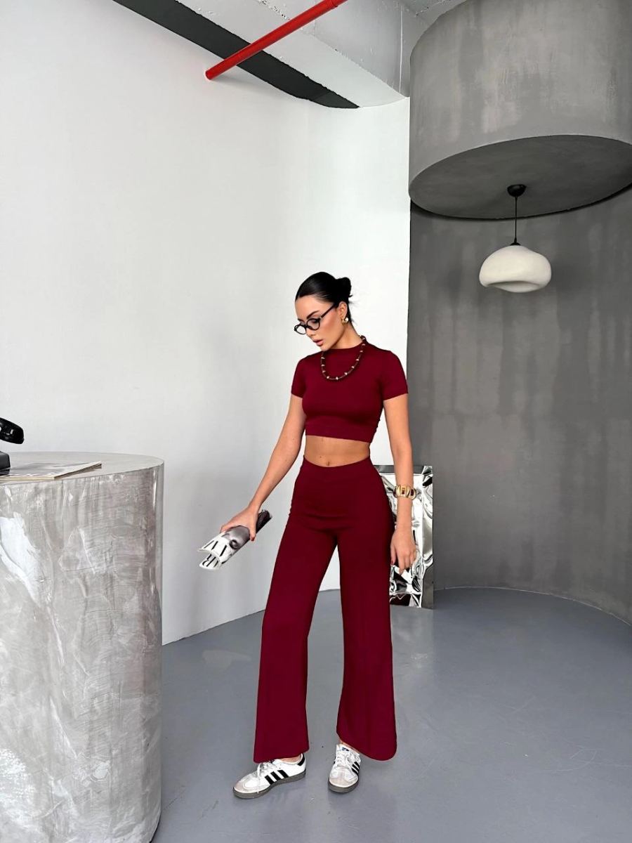vlmrtr-7875_osy-modal-yumusak-dokulu-kumas-kisa-kollu-crop-alt-ispanyol-paca-pantalon-ikili-takim-bordo-58689420-sw960sh1280-3hghn7gq.jpg Kadın Osy Modal Yumuşak Dokulu Kumaş Kısa Kollu Crop Alt ispanyol Paça Pantolon ikili Takım - Bordo - Görsel 1
