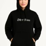 Kadın Kapüşonlu Kanguru Cepli Sweatshirt 3 İplik Pamuklu Baskılı Hoodie - Siyah