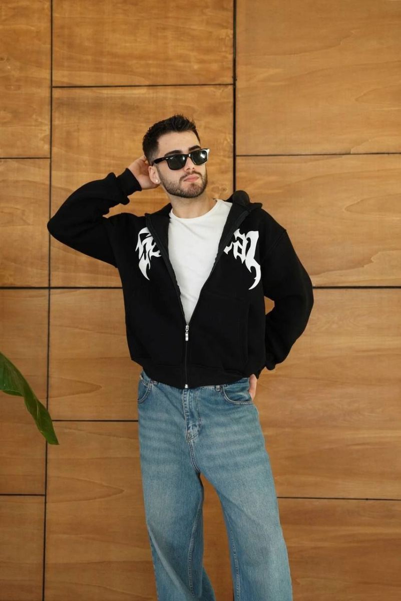 vlmrtr-8940_erkek-kapusonlu-sweatshirt-hoodie-3-iplik-sardonlu-pamuklu-kumas-onu-baskili-fermuarli-rahat-kalip-kislik-ve-sokak-stili-sweat-siyah-55393271-sw854sh1280-ouh2pw91.jpg Erkek Kapüşonlu 3 İplik Şardonlu Önü Baskılı Fermuarlı Oversize Sweatshirt - Siyah - Görsel 1